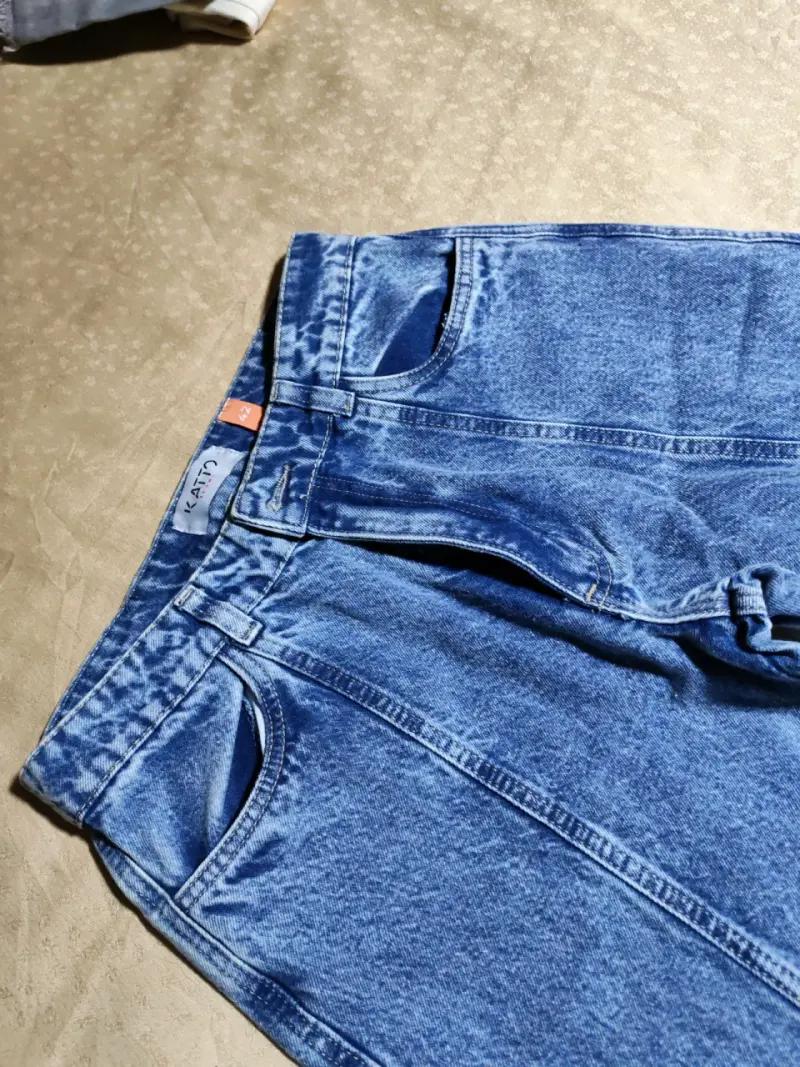Jeans de mezclilla azul para mujer - 3