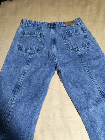 Jeans de mezclilla azul para mujer - miniatura 4