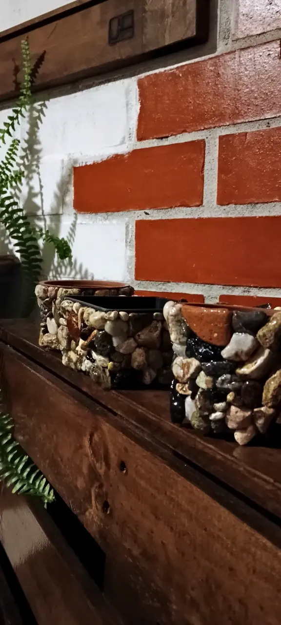 Macetero decorativo con piedras naturales - 4