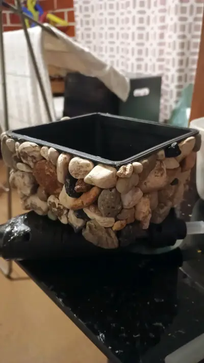 Macetero decorativo con piedras naturales - miniatura 5