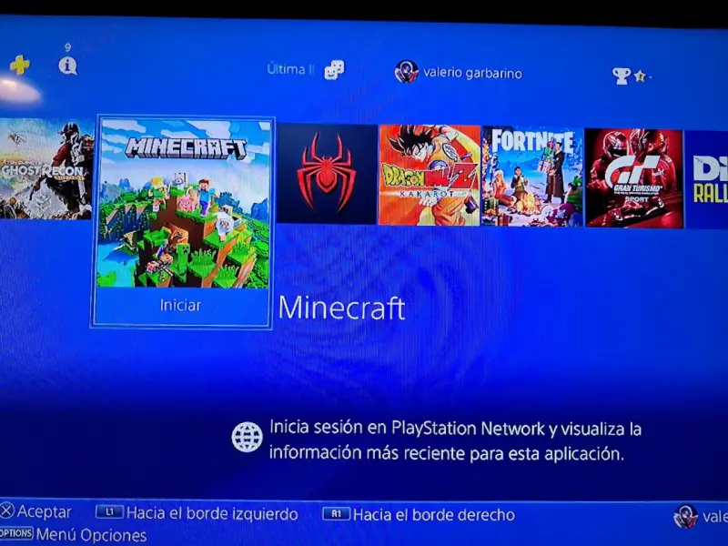 Consola PS4 con juegos y dos controles - 5
