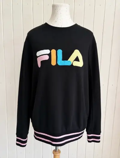 Polerón negro Fila con logo colorido - miniatura 1