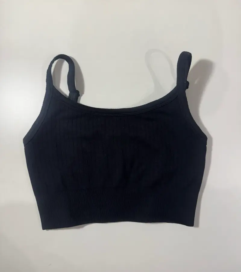 Top deportivo negro sin mangas H&M - 1
