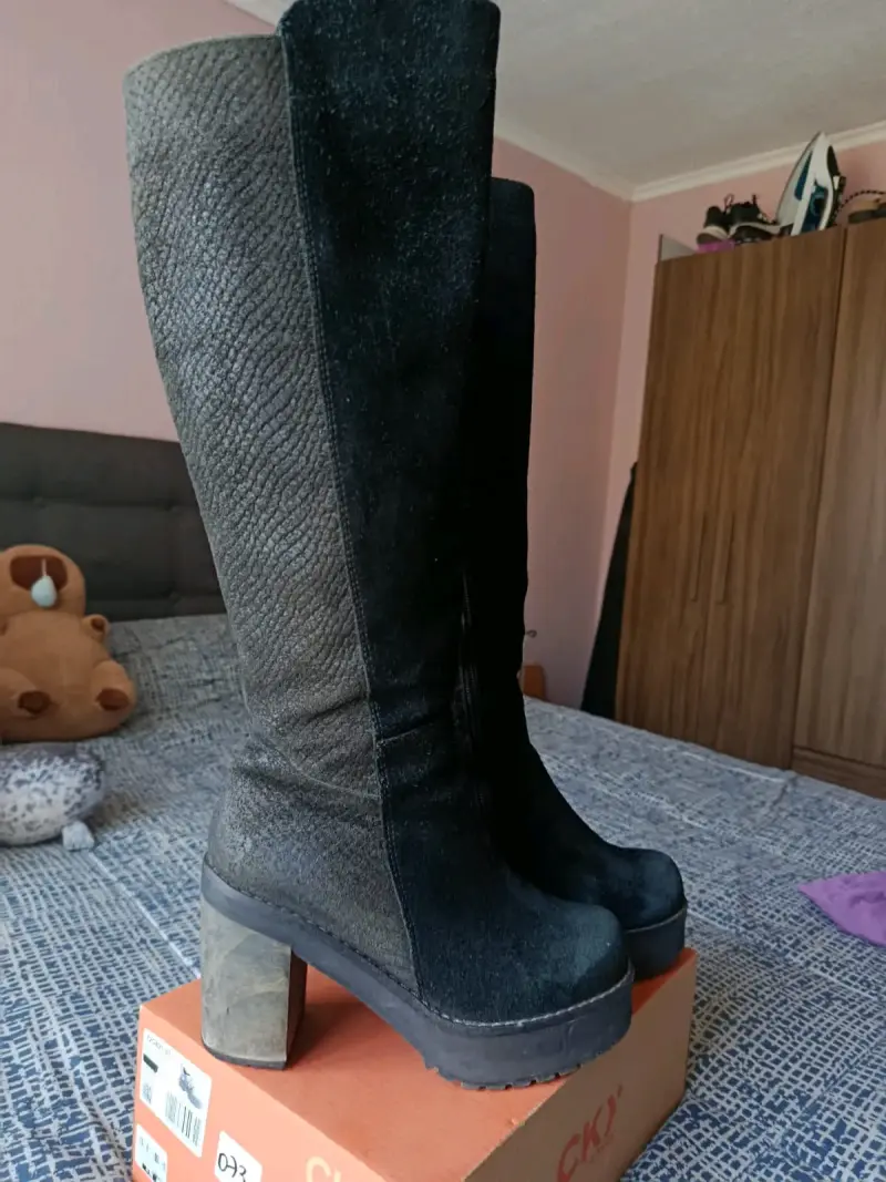 Botas altas negras con plataforma