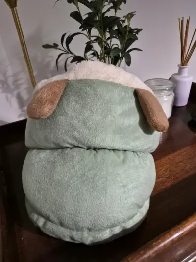 Cama de gato verde con borde de felpa - miniatura 3