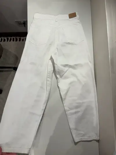 Jeans blancos “balloon” para mujer - miniatura 2