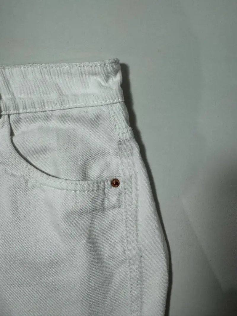 Jeans blancos “balloon” para mujer - 4