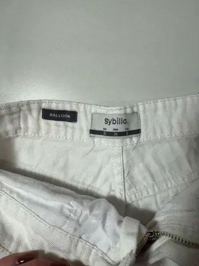 Jeans blancos “balloon” para mujer - miniatura 5