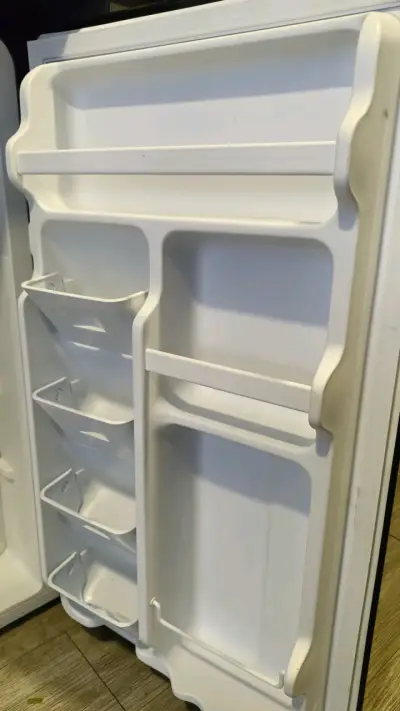 Refrigerador Midea MDRD142FGE30S - miniatura 5