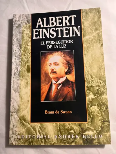 Libro Albert Einstein: El Perseguidor de la Luz - miniatura 1