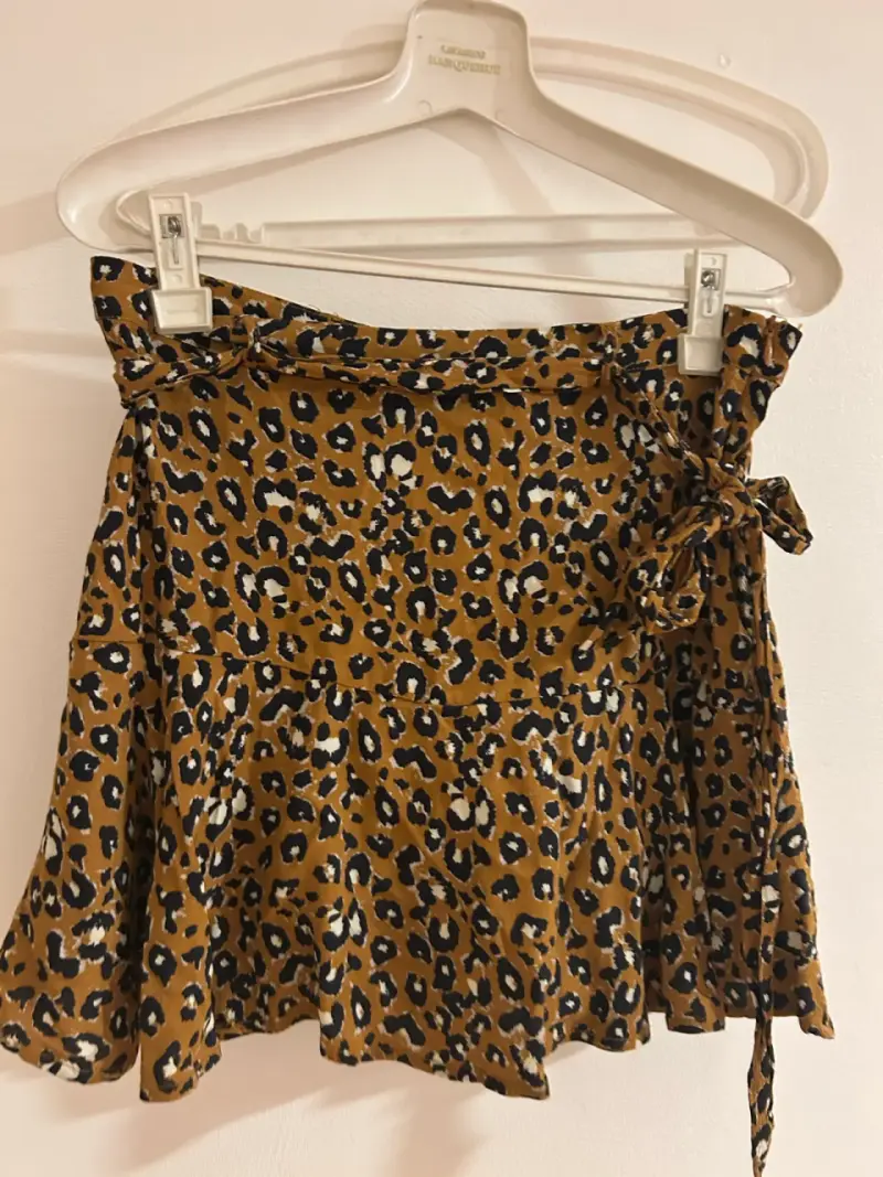 Closet sale, cada prenda a 10.000 - 3