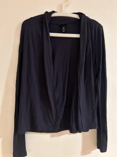 Closet sale, cada prenda a 10.000 - miniatura 4