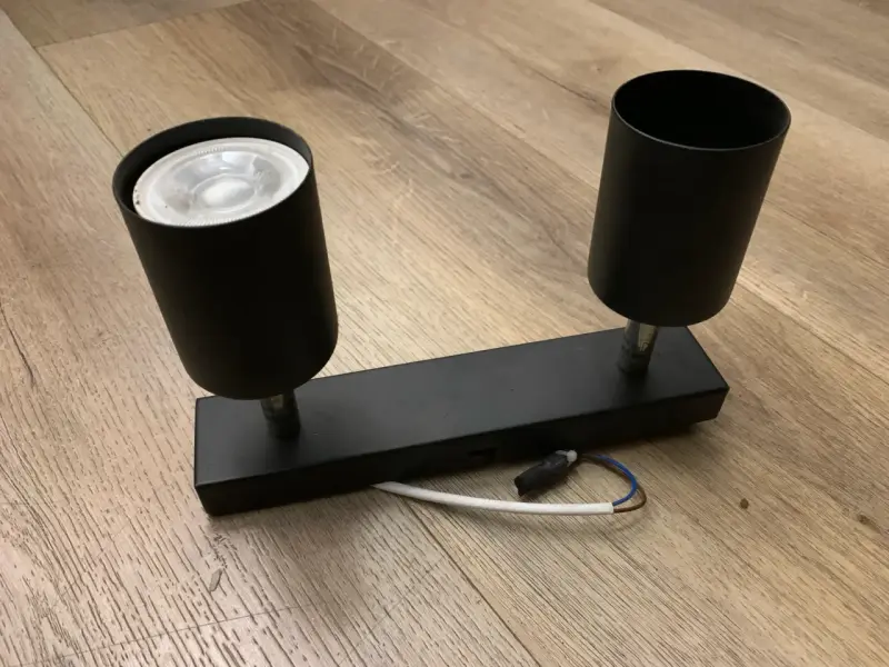 Aplique de pared negro moderno doble - 3