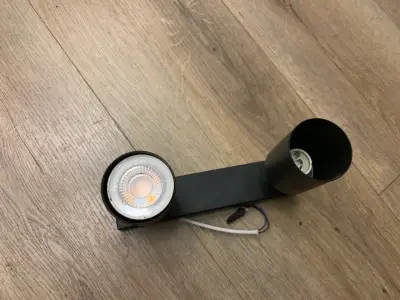 Aplique de pared negro moderno doble - miniatura 4