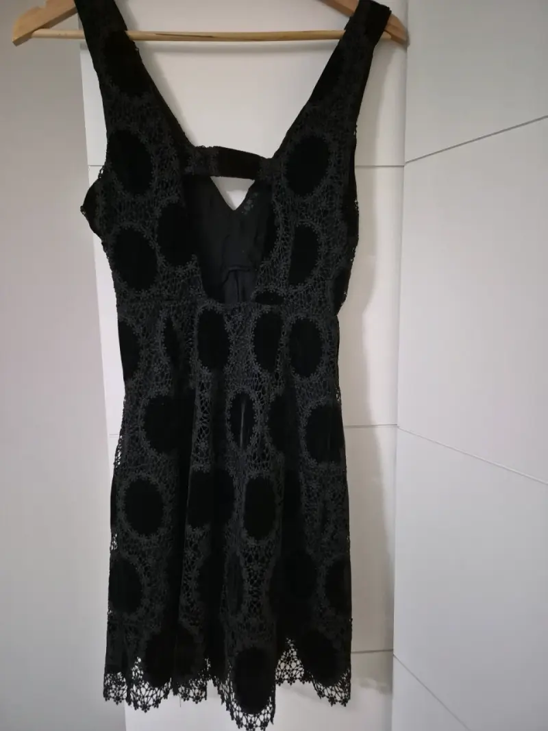 Vestido negro de encaje elegante Zara - 2