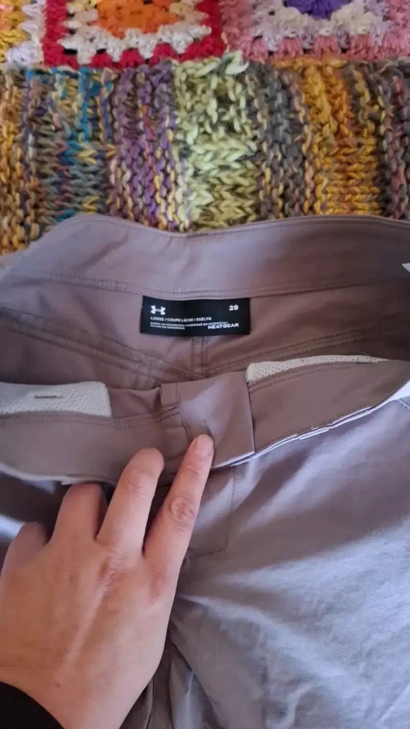 Bermudas cargo color beige para hombre - 2