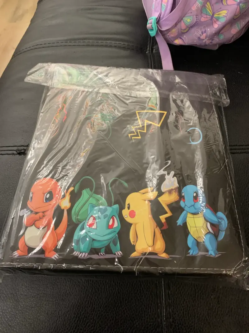 Carpeta para cartas Pokémon personajes icónicos - 1