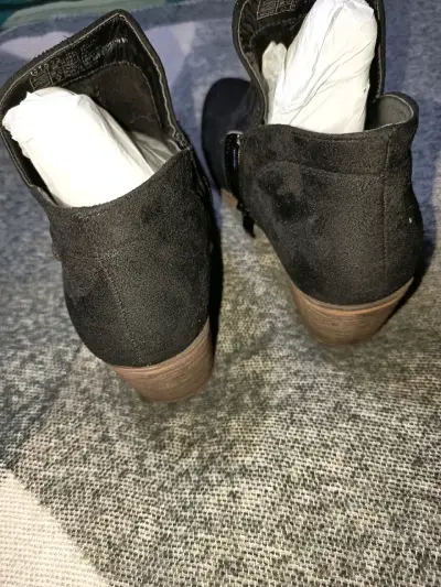 Botines negros de gamuza con tacón - miniatura 3