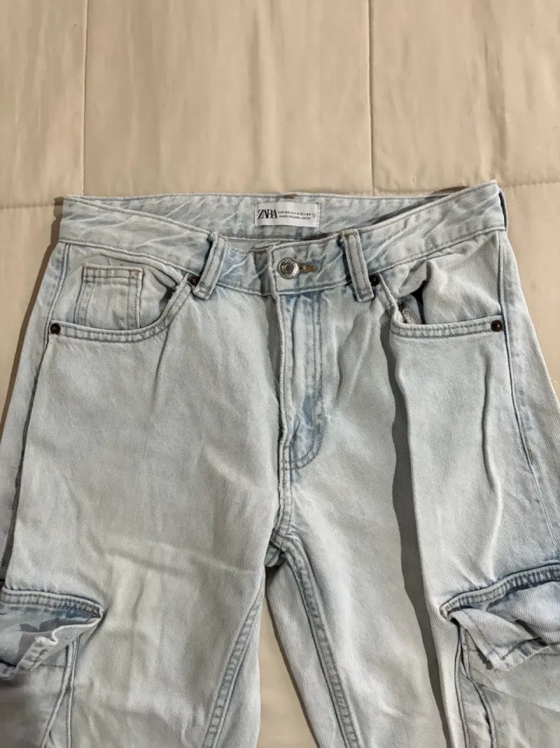 Pantalones cargo de mezclilla claros - 2