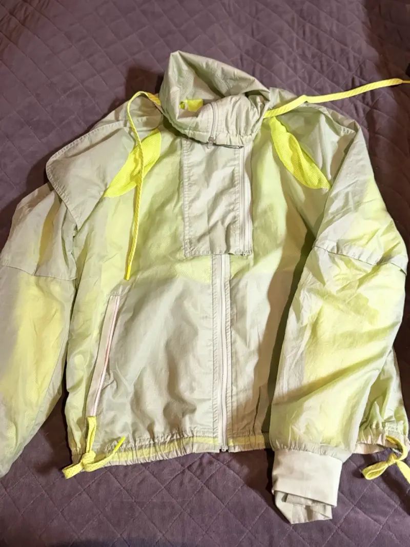 Chaqueta cortaviento Adidas unisex color amarillo