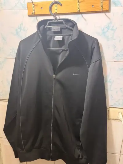 Chaqueta deportiva negra Nike  con cierre - miniatura 3