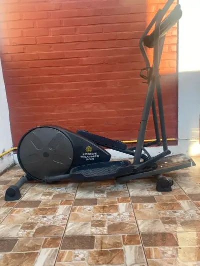 Elíptica Stride Trainer 500 en buen estado - miniatura 1