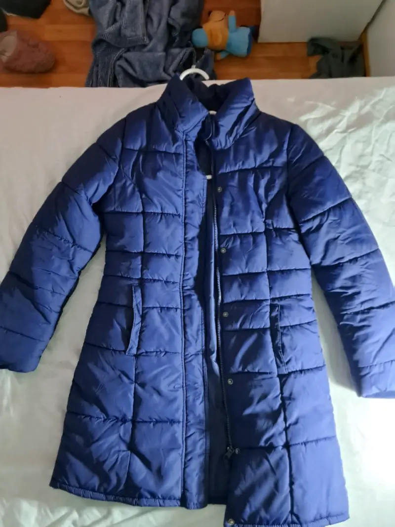 Casaca larga acolchado azul para mujer