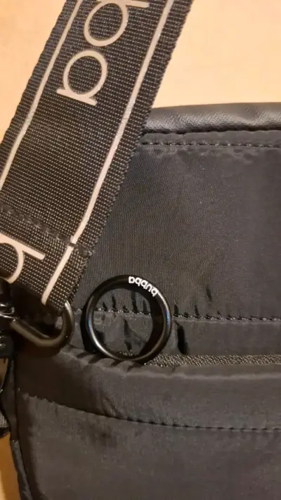 Bolso negro con cierre para computador - miniatura 2