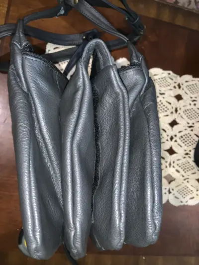 Cartera de cuero negra con correa ajustable - miniatura 5