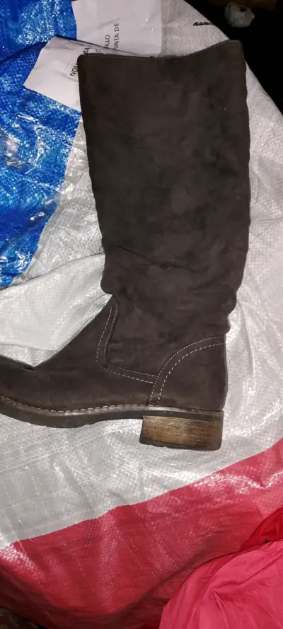 Botas de gamuza marrón para mujer - miniatura 1