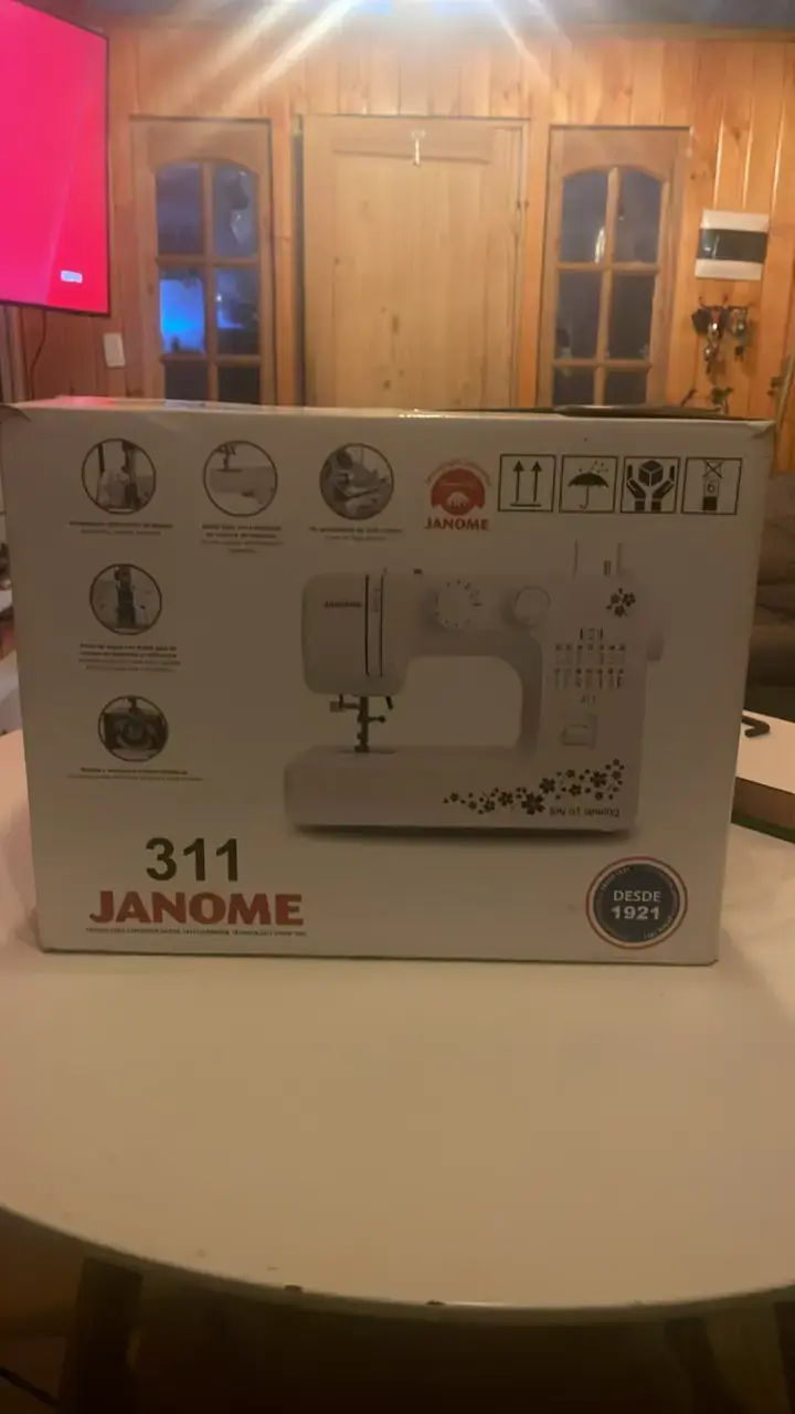 Máquina de coser Janome 311 con diseño floral - 2