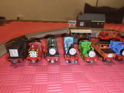 Set de Trenes Thomas y amigos - miniatura 1