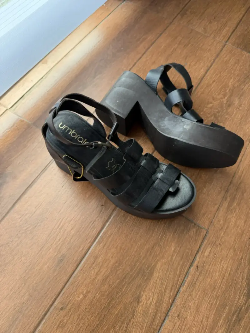 Sandalias negras de plataforma Umbrale nuevas - 3