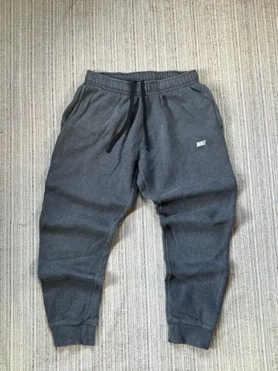 3 pantalones - miniatura 2