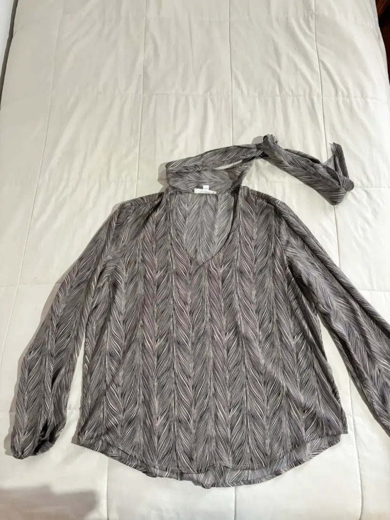 Blusa estampada de manga larga - 1