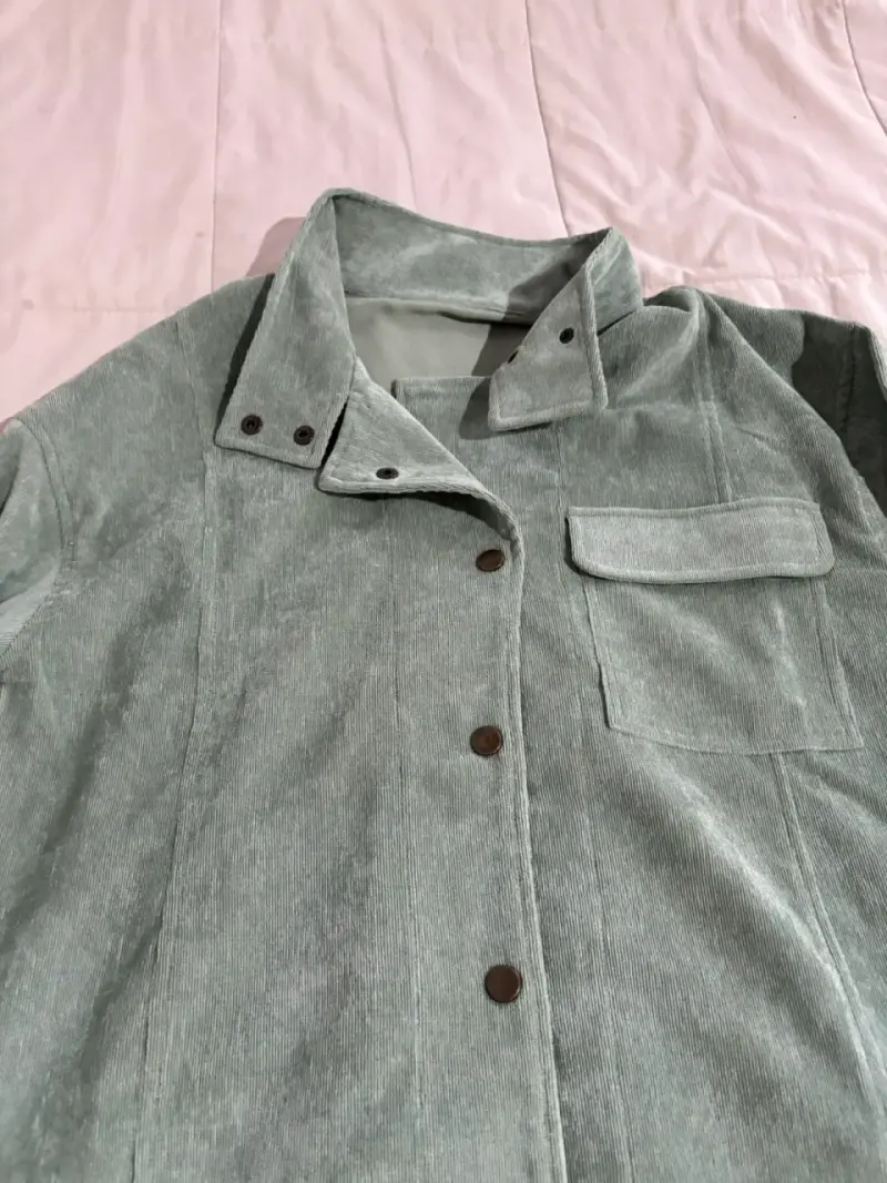 Sobrecamisa larga de pana verde menta - 2