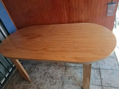 Mesa de comedor ovalada de madera - miniatura 1