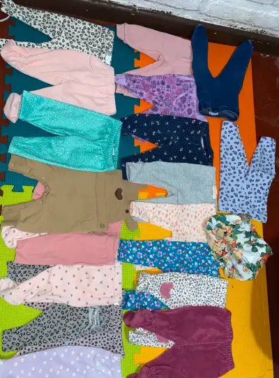 Lote de ropa para bebé variados - miniatura 1