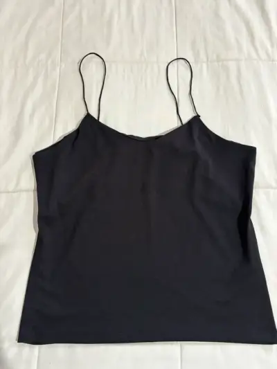 Polera negra de tirantes delgados - miniatura 1
