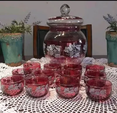 Juego de ponchera y tazas de vidrio rojo grabado - miniatura 4