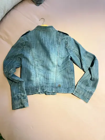 Chaqueta de mezclilla estilo cargo talla M - miniatura 2