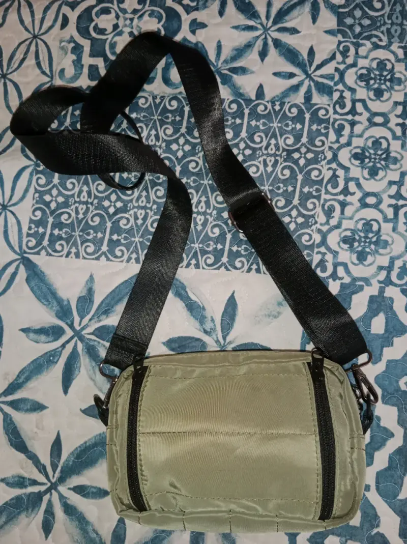 Bandolera pequeña verde oliva con correa ajustable - 6