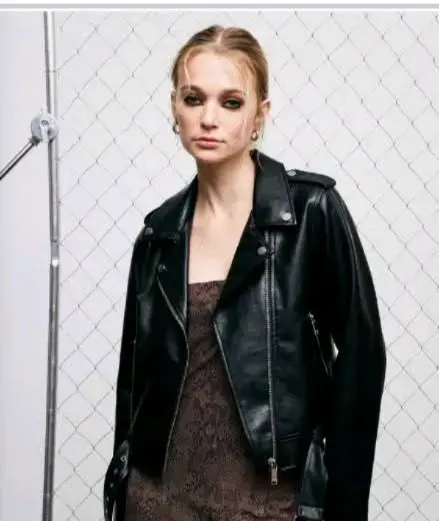 Chaqueta de cuero negra estilo biker - 2