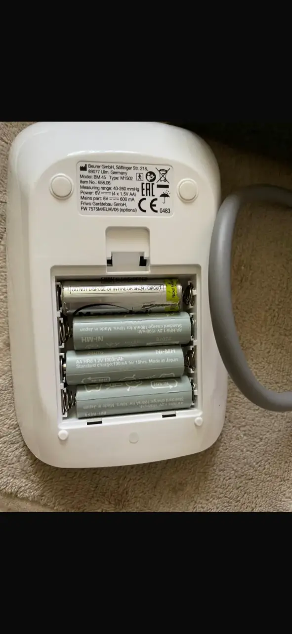 Tensiómetro Beurer BM 45 con pilas AA - 1