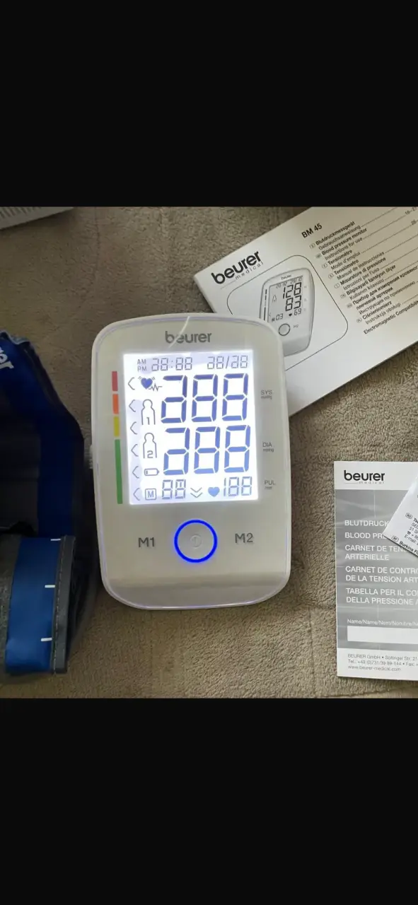 Tensiómetro Beurer BM 45 con pilas AA - 2
