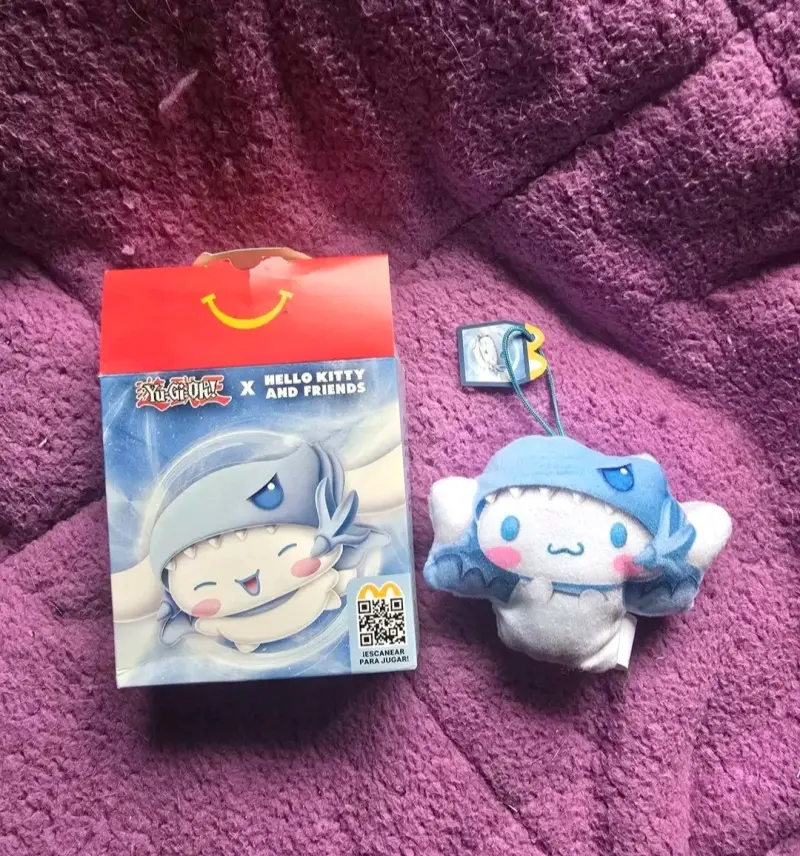 Peluche Yu-Gi-Oh! x Hello Kitty