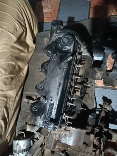 Motor de Nissan sunny - miniatura 2
