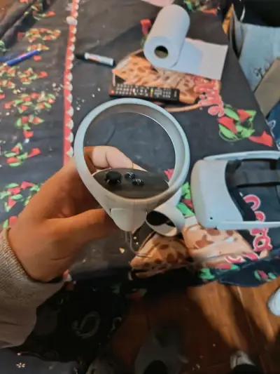 Oculus Quest 2 - miniatura 3