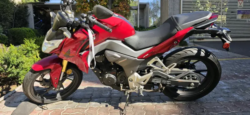 Moto Honda CB 190r 2016 - 5