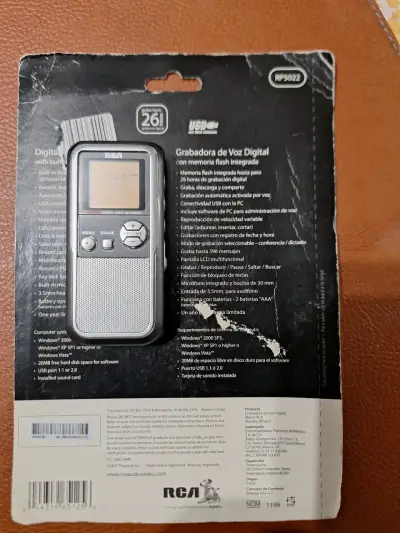 Grabadora de voz digital RCA usada caja abierta. - miniatura 2
